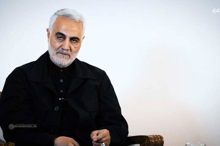 شہید سلیمانی کے ساتھ حرم حضرت امیر المومنین علیہ السلام میں ایک شب قدر