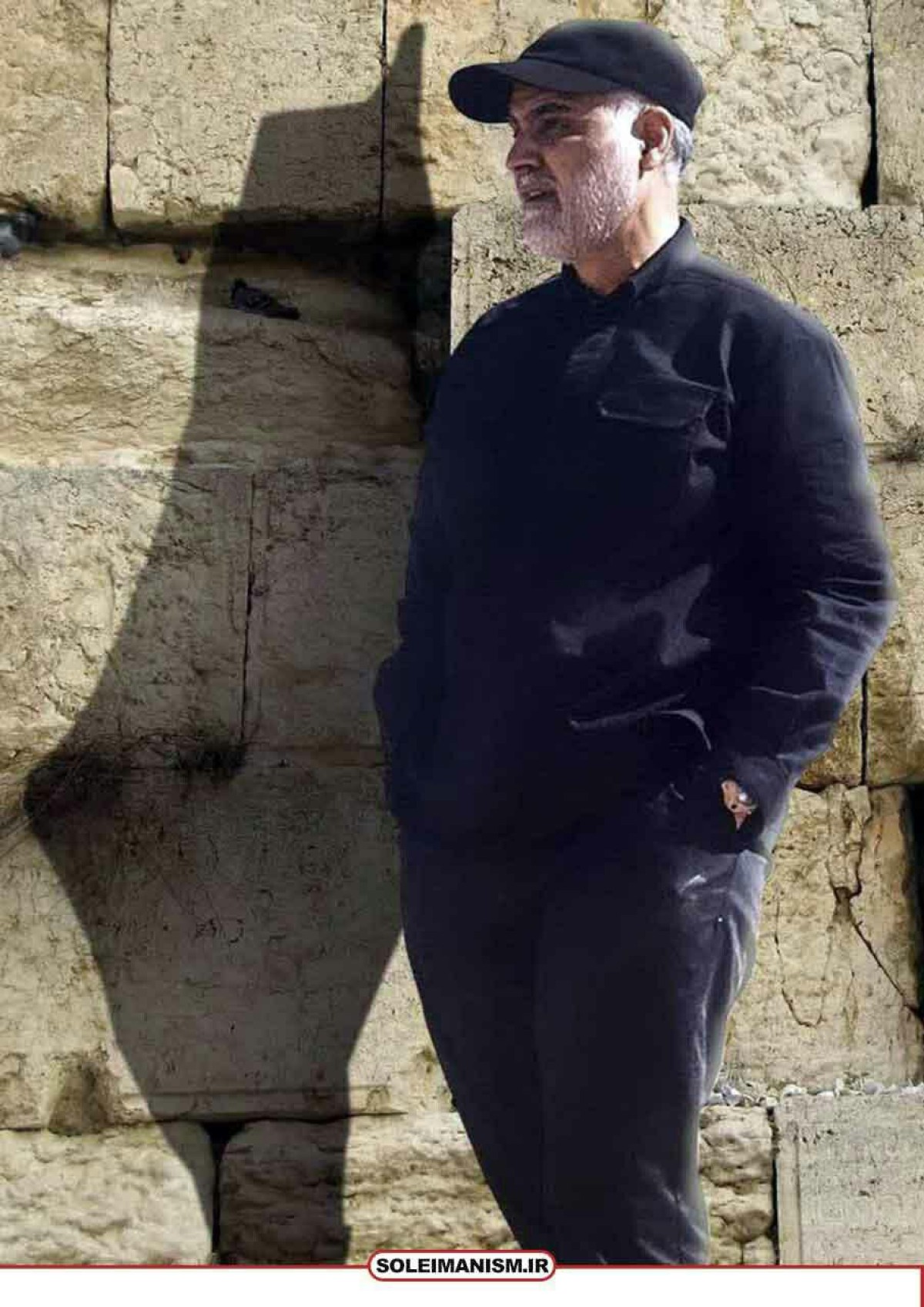 دفاع از فلسطین عزت و شرف می‌آورد.