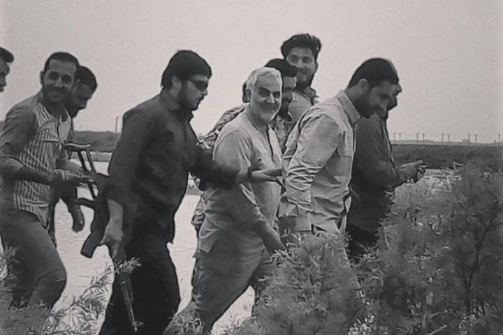 ” أراك عصي الدمع شيمتك الصبر “