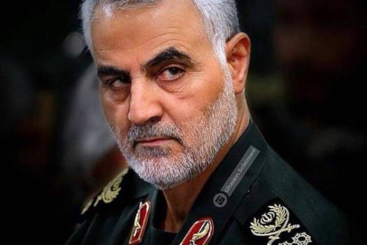 مکتب شہید سلیمانی میں لوگوں کی خدمت کرنا