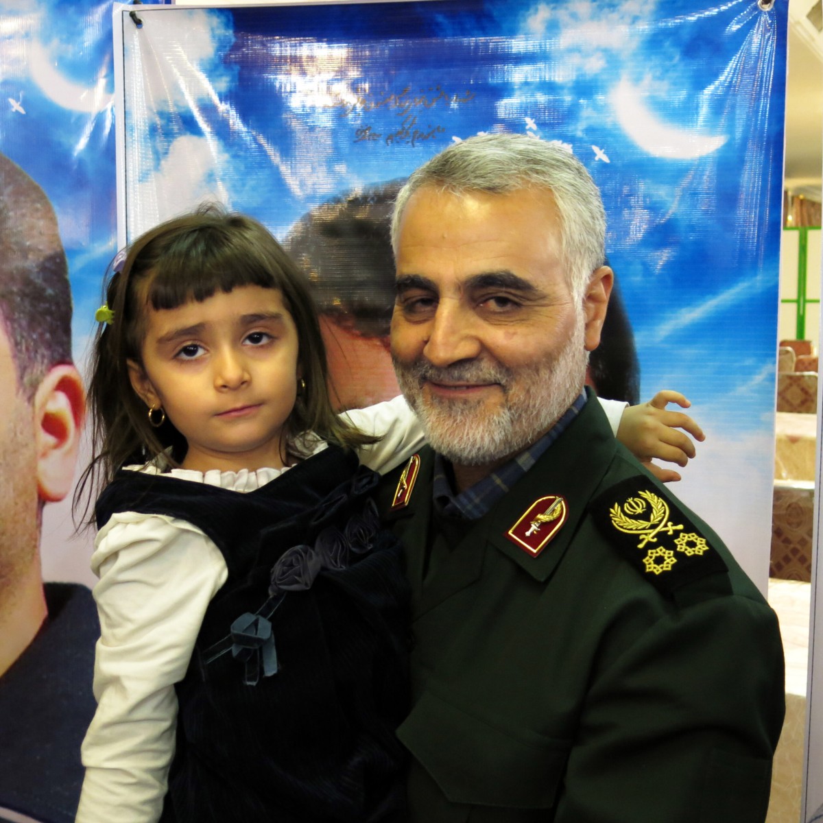 شہید کے والد اور بیٹی سے ملاقات