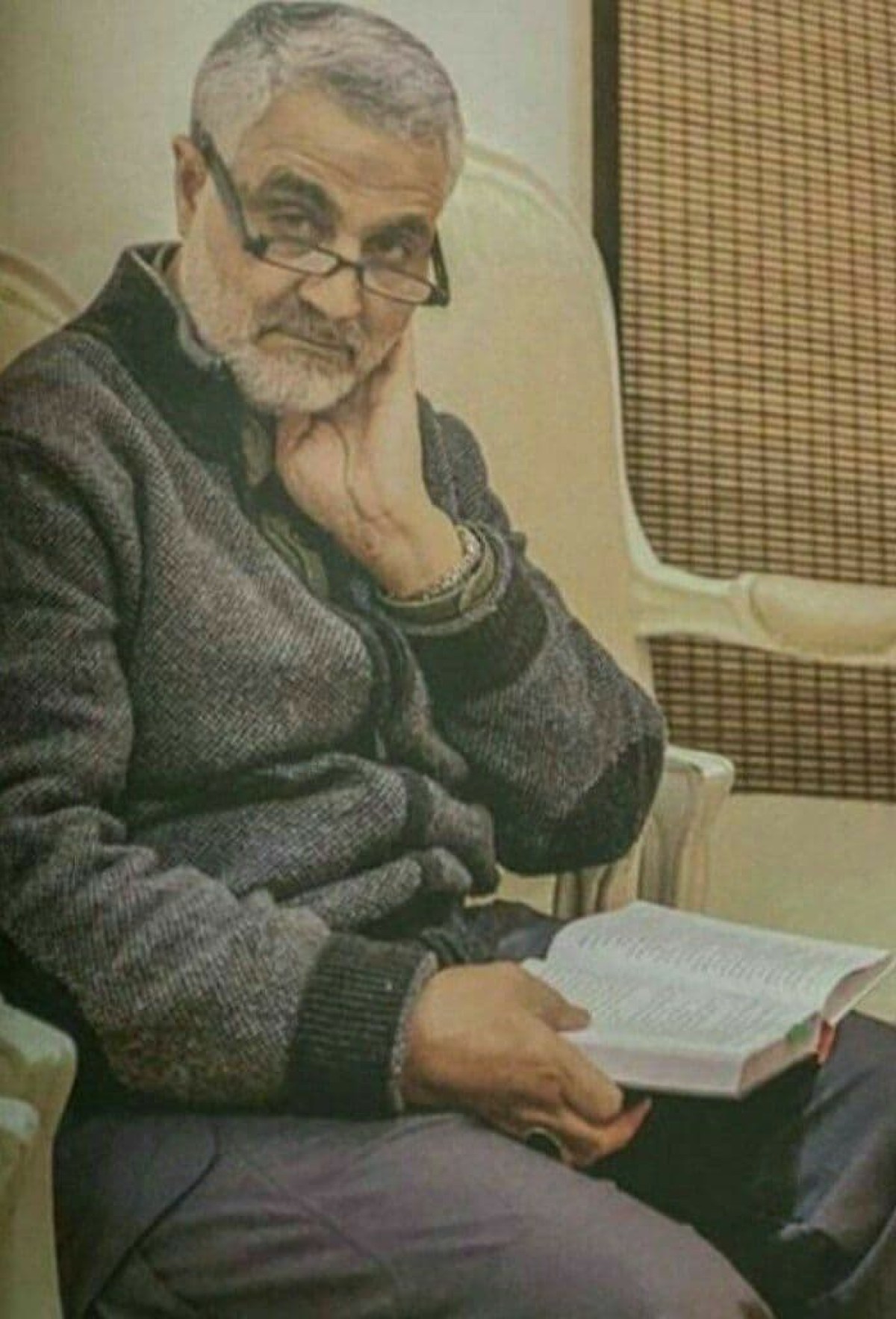  ” الجانب الثقافي عند الشهيد الحاج قاسم سليماني “