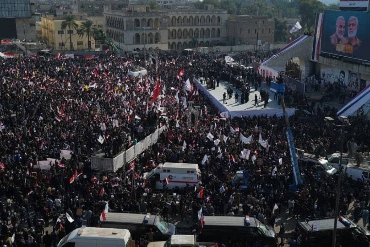  ” یزمجر الملايين بشعار الاستشهاد والسيادة “