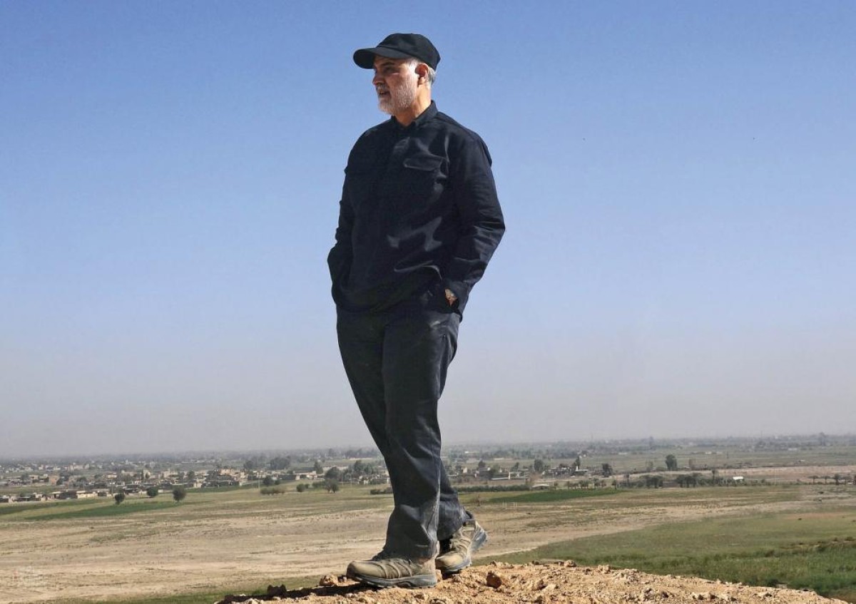 مجموعه پوستر بر بال خاکریز