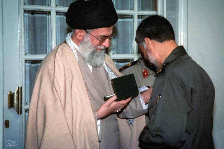 مجموعه پوستر نشان لیاقت