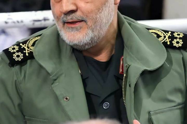  ” انعكاس صورة تشييع جثمان الشهيد سليماني في الصحف العربية “