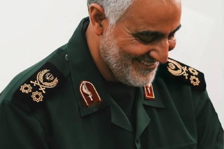 شهید سلیمانی اهل معنویّت و اخلاص و آخرت‌جویی بود و اهل تظاهر نبود