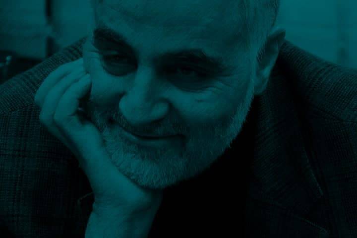 می‌دانم آری نیستی اما نمی‌دانم بیهوده می‌گردم به دنبالت چرا امشب