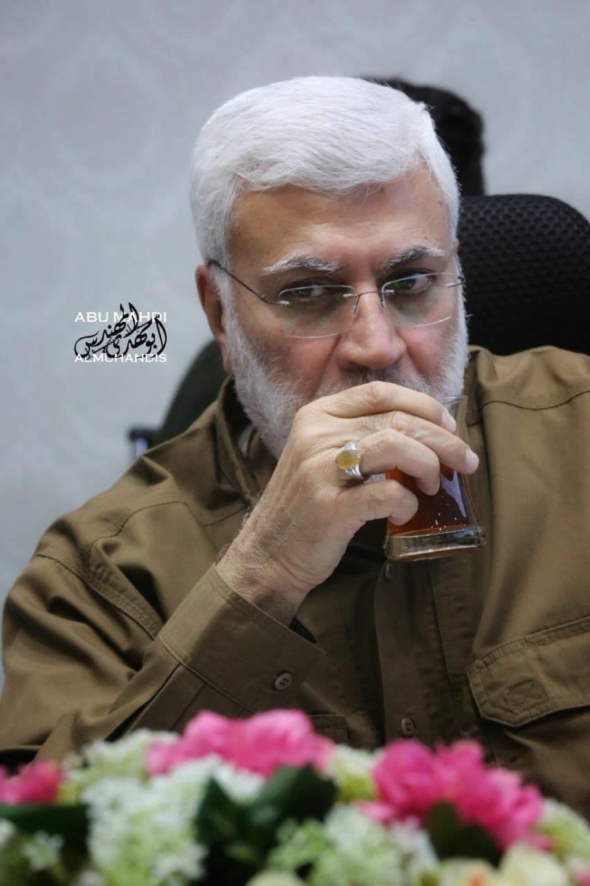 فالصَمتُ فِي حَرم الجَمال جَمالُ-1