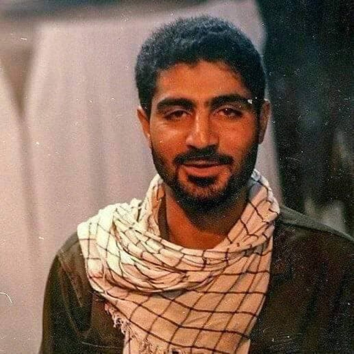 وسلامٌ عليه