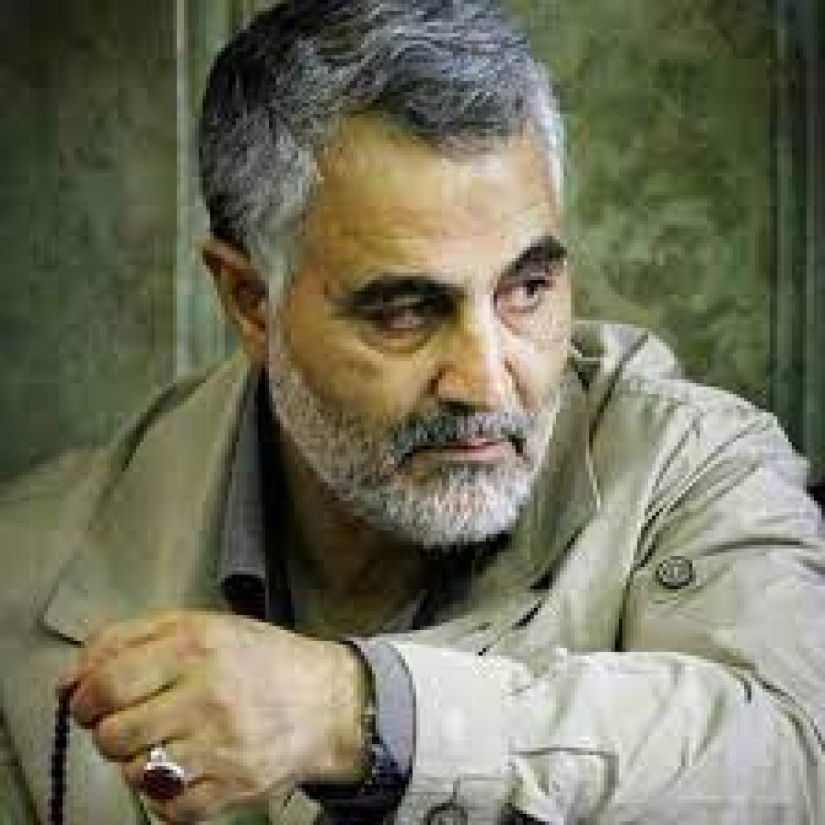 آپ سب کے پاس جنرل قاسم سلیمانی جیسا ایک بھی شخص نہیں ہے