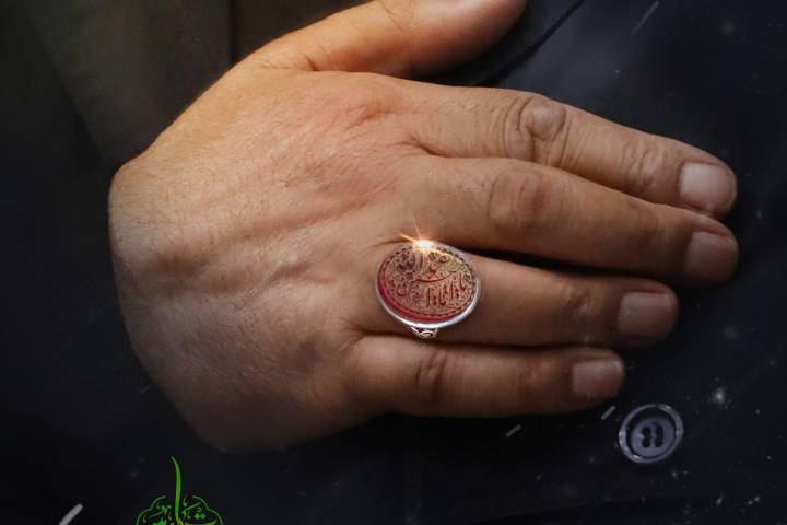 ہم نے تمام میدانوں میں حضرت امام حسین علیہ السلام سے تمسک کرتے ہوئے ترقی کی ہے