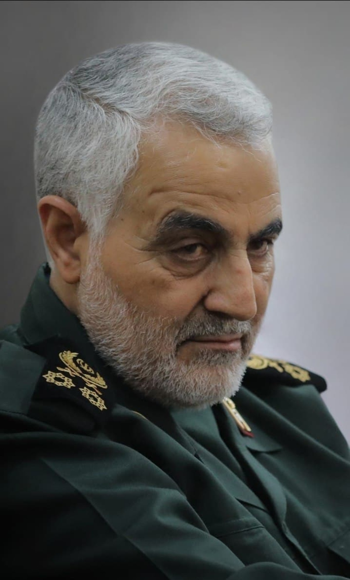  ” فراغ الجنرال سليماني يزيد من معنويات قوات المقاومة في العراق ويضيق المجال أمام الأمريكان “