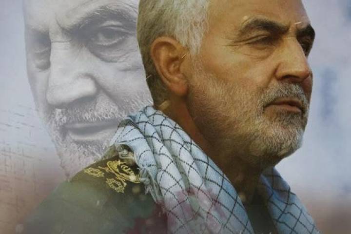 ” سلاماً على النظرات المهيبة “