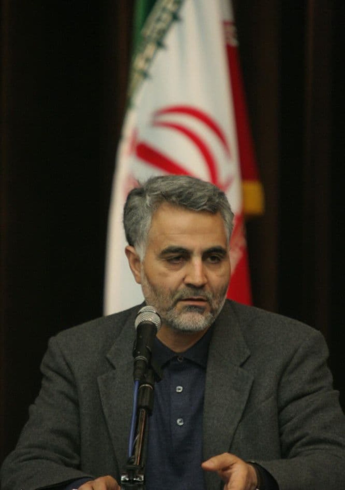  ” الشهید الحاج قاسم سليماني؛ أيقونة الثورة الإسلامية “