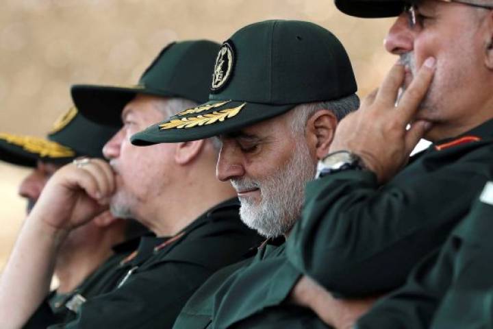  ” الشهيد قاسم سليماني المُلقَّب بسفير السلام ومساعيه لتوسيع نطاق جغرافيا المقاومة الإسلامية “