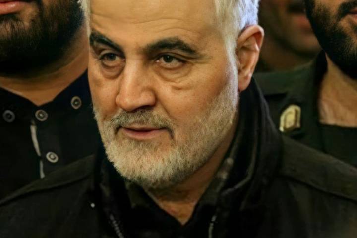  ” خبير أسترالي: “الشهيد سليماني” سيبقى خالداً أكثر من “قاسم سليماني”