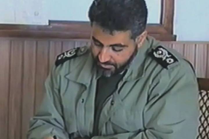 رنگ خدا را بر هر رنگی ترجیح دهید…