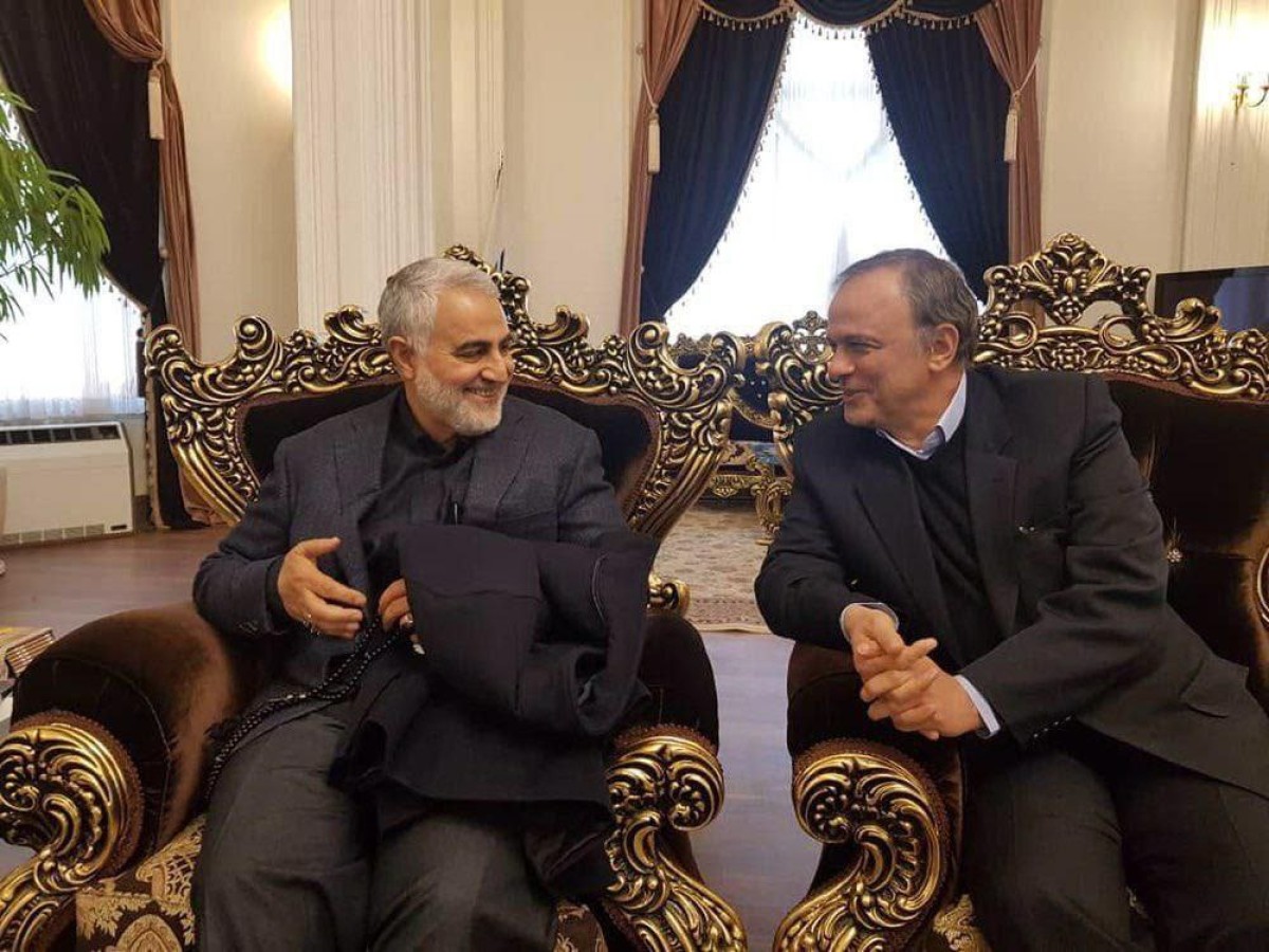 دل من تنگ همین یک لبخند…