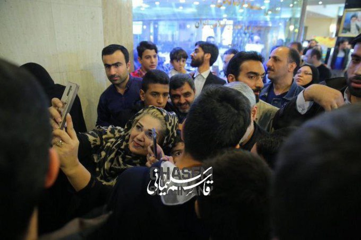 کاش باز بودی کنارمان تا با وجودت همه از همه ی طیف ها ارامش میگرفتند…