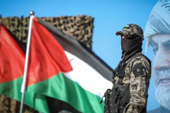  ” الضفة الغربية صداع يؤلم رأس الصهاينة..الشهيد سليماني بصمة واضحة في تاريخ المقاومة “