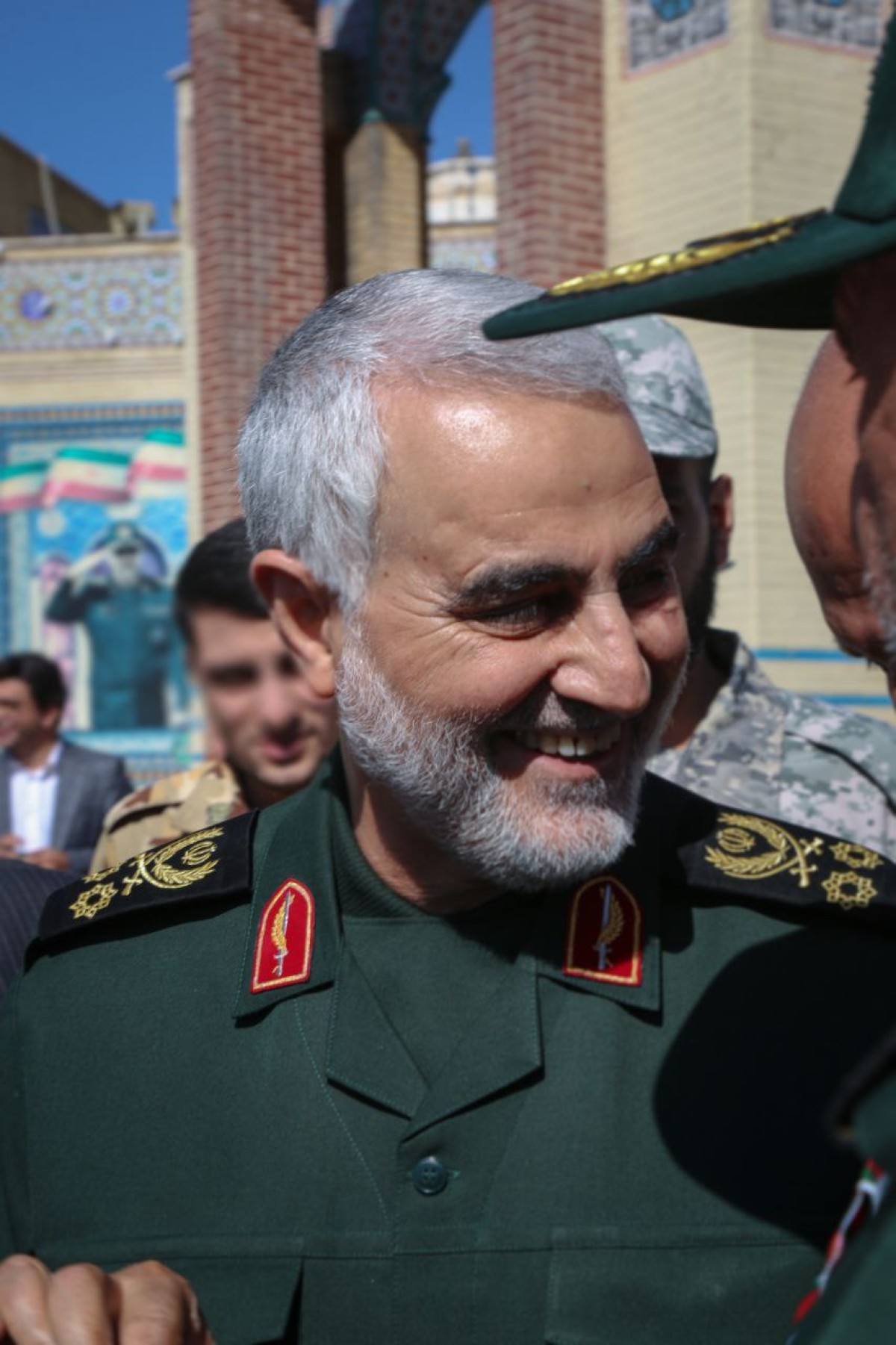 دلتنگی هایمان تمامی ندارد…