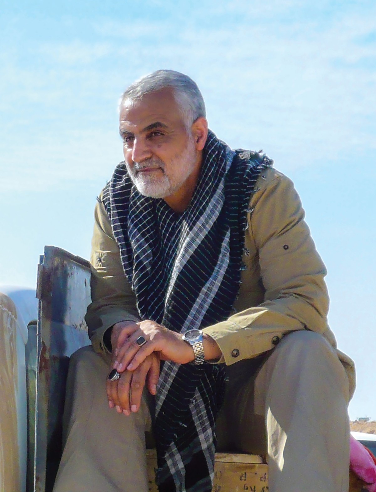 این مرد، دست فلسطینی‌ها را پُر کرد