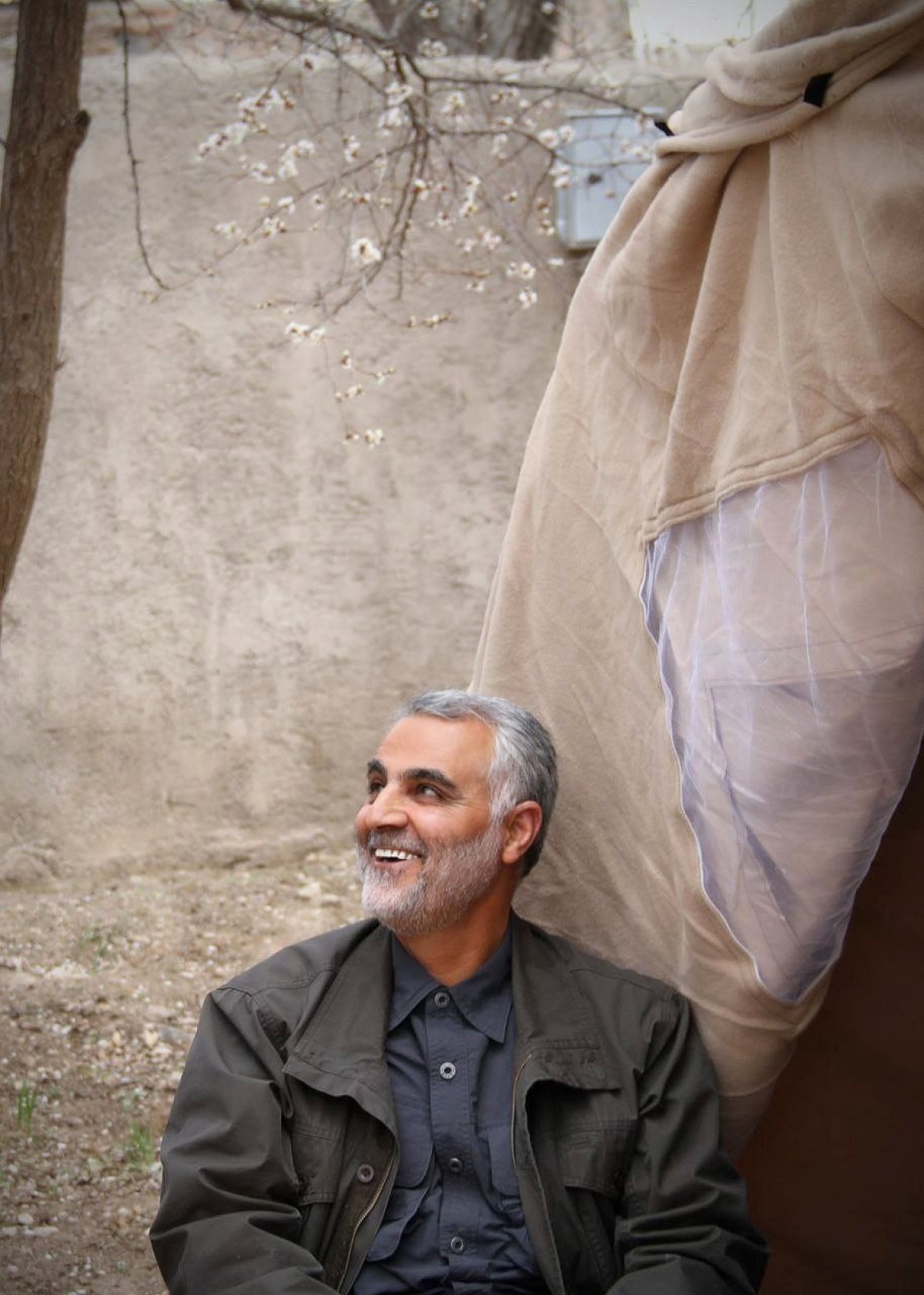 با یاد تو سالِ ما بهار می‌شود