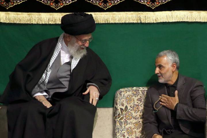 حرمت ولایت فقیه را حرمت مقدسات بدانید…