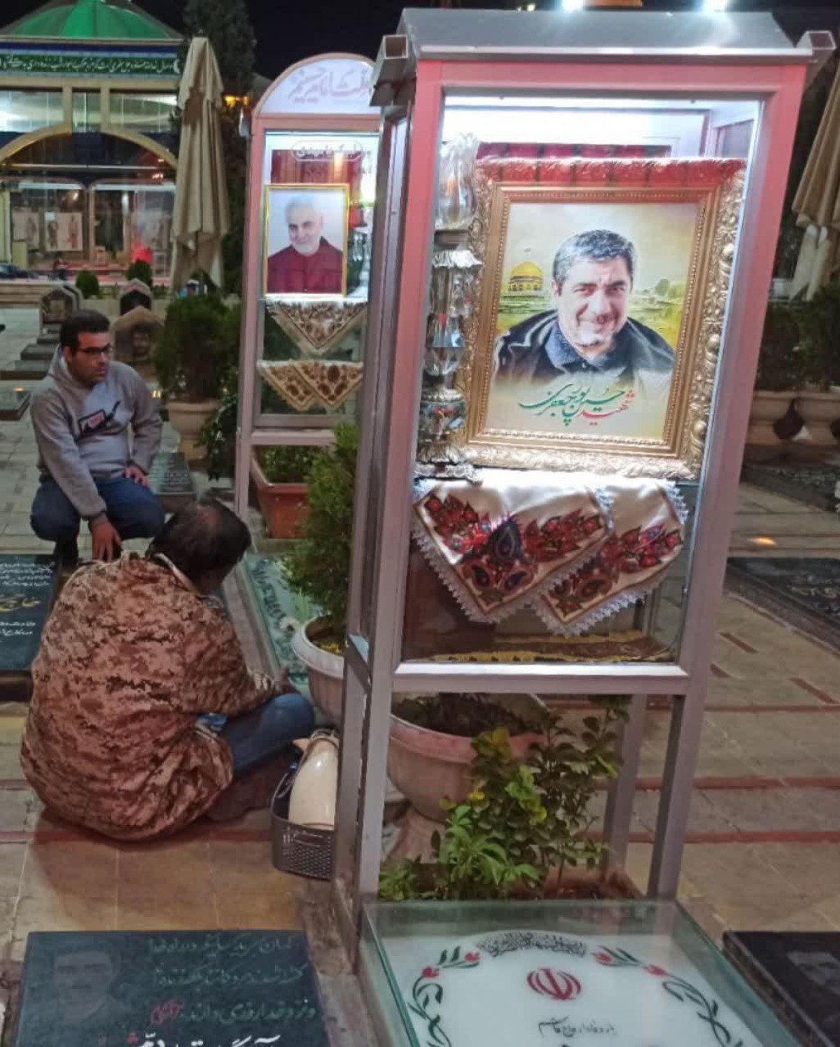 زندگـی در پناه شما . . .