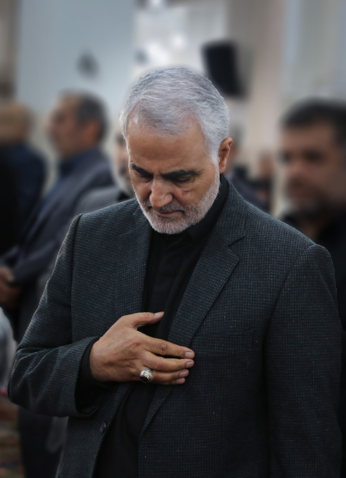 بازی در زمین خدا