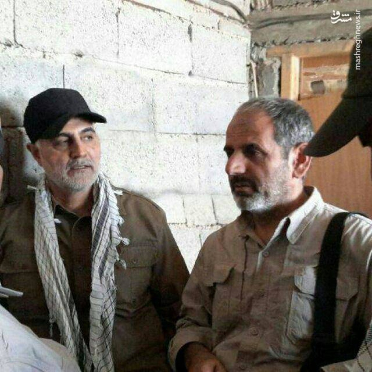 در زمین گمنام، در آسمان مشهور