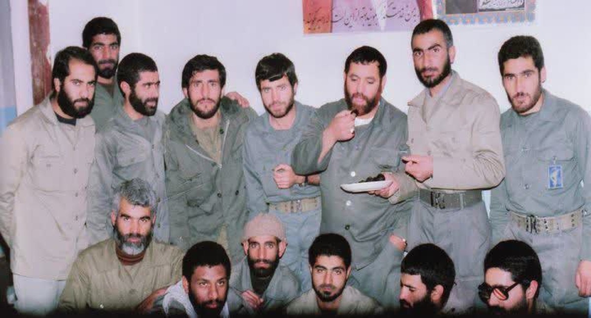 عکس ماندگار سرداران شهید لشکر ۴۱ ثارالله کرمان…