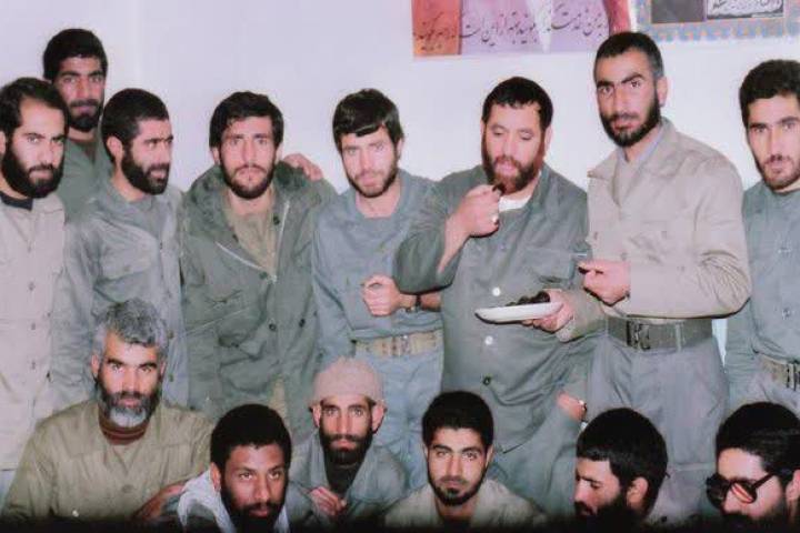 عکس ماندگار سرداران شهید لشکر ۴۱ ثارالله کرمان…