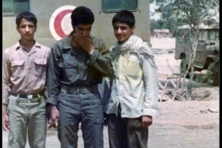 بر آن کلمه سرباز بنویسید