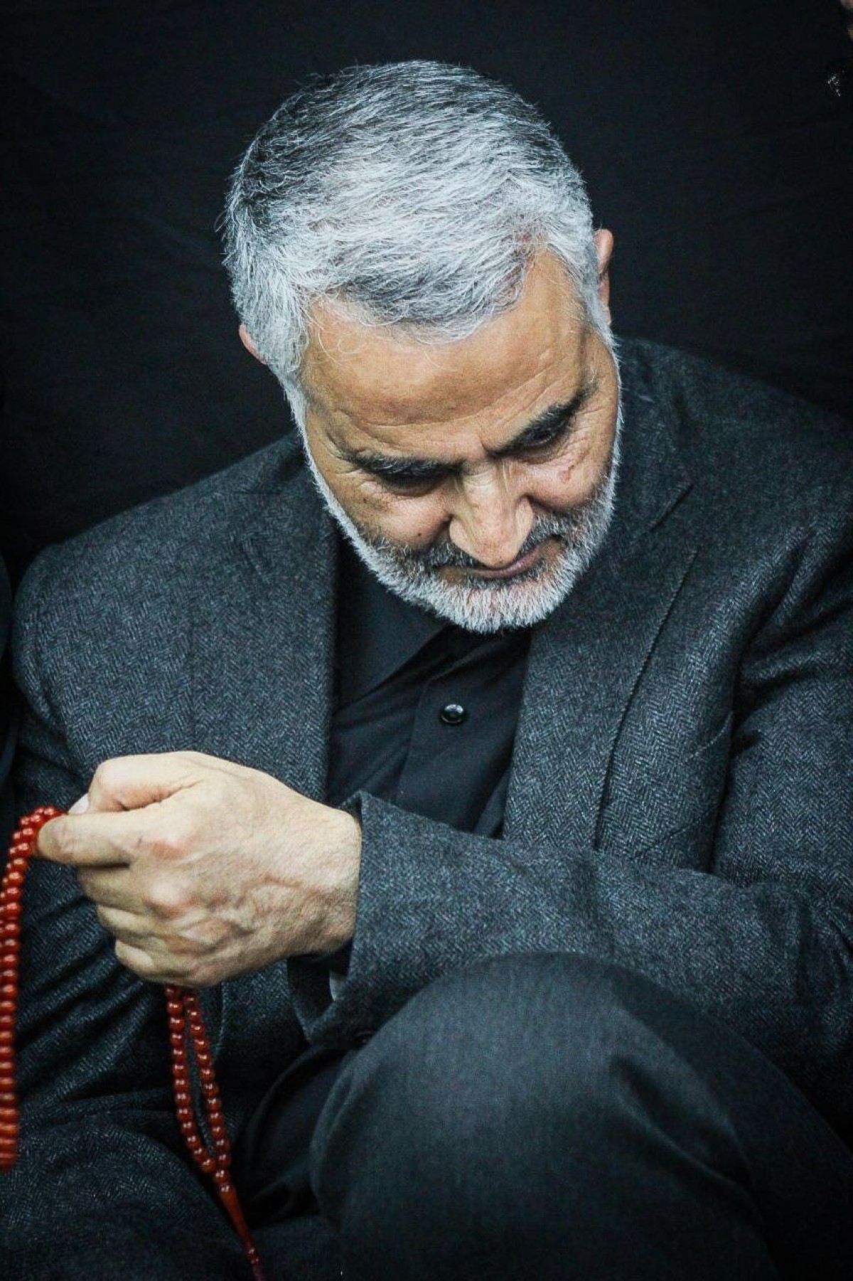 روز محشر که بیاید کار دست فاطمه است…