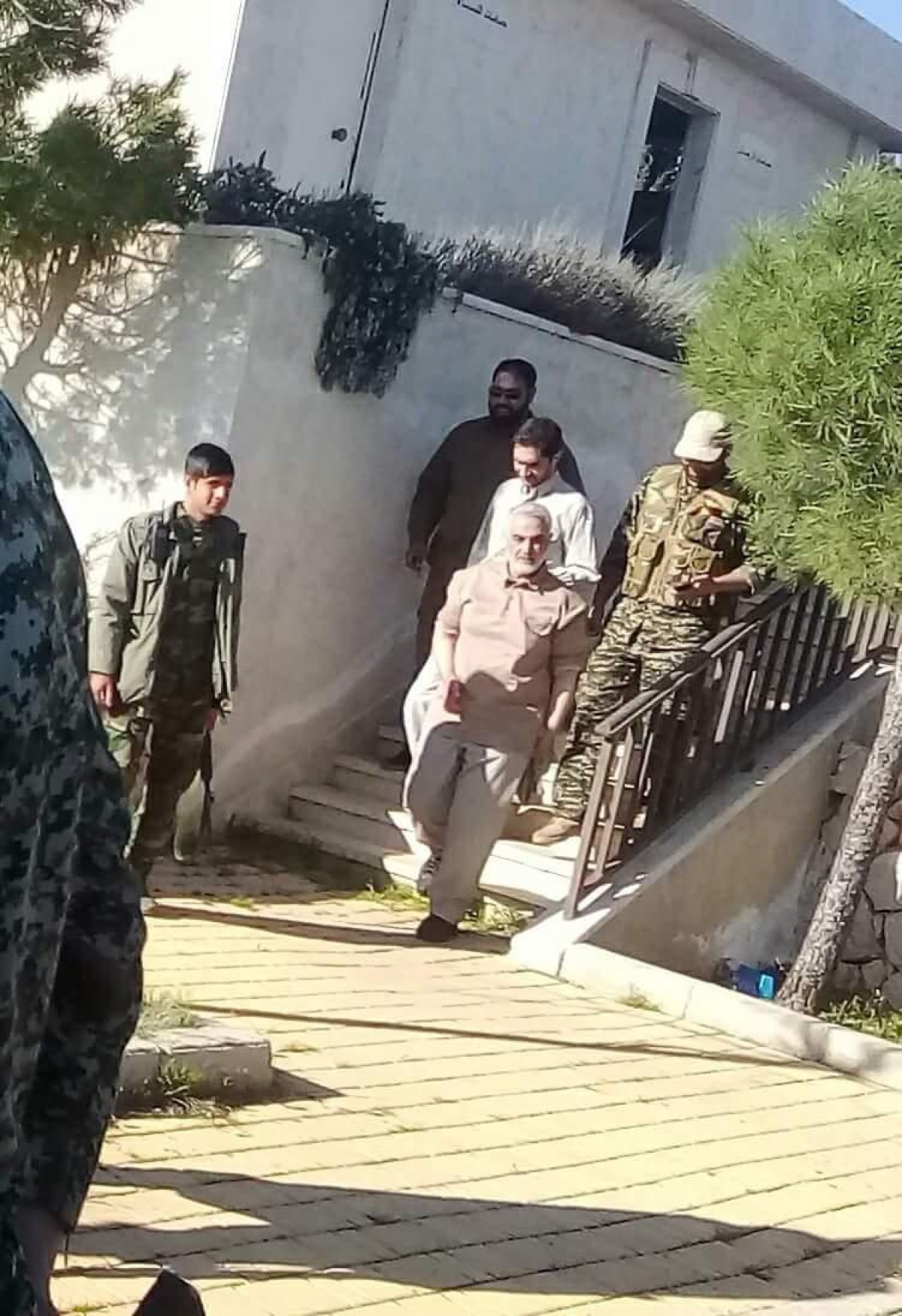 این طوری اگر ما هم تشخیص می‏دادیم که می‏شدیم «حاج قاسم»!