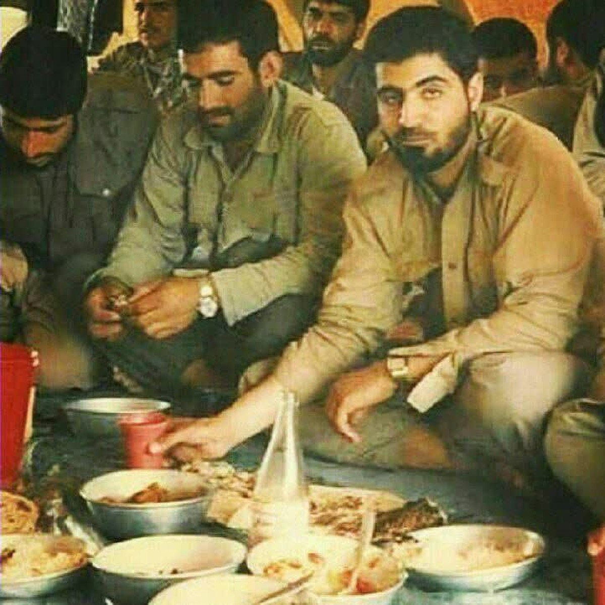 ظرف غذایش که دست‌ نخورده می ماند...