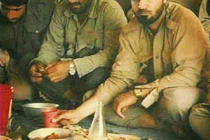 ظرف غذایش که دست‌ نخورده می ماند...