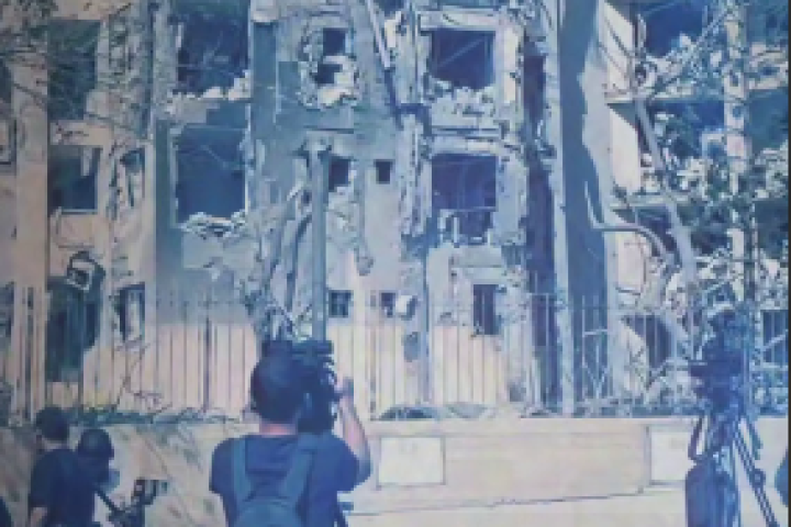 پای کسانی را می‌بوسم که هیبت رژیم صهیونیستی را می‌شکنند