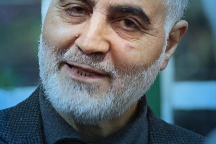 دل از یاد تو یکدم نیست خالی